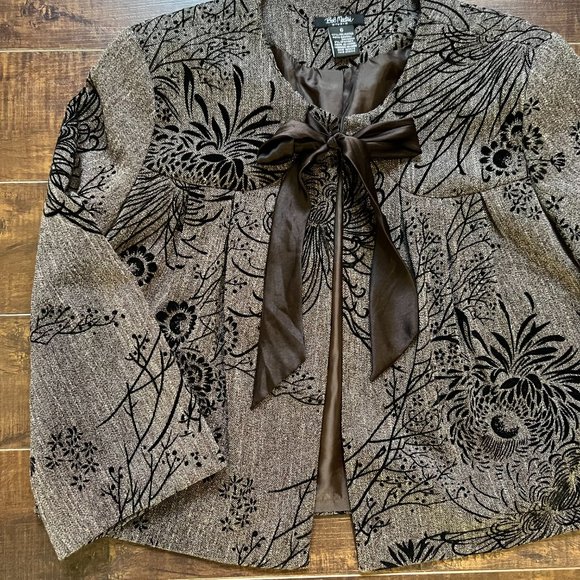 Bob Mackie Wearable Art Cropped Capelet-style Jacket size 6 - Picture 2 of 8